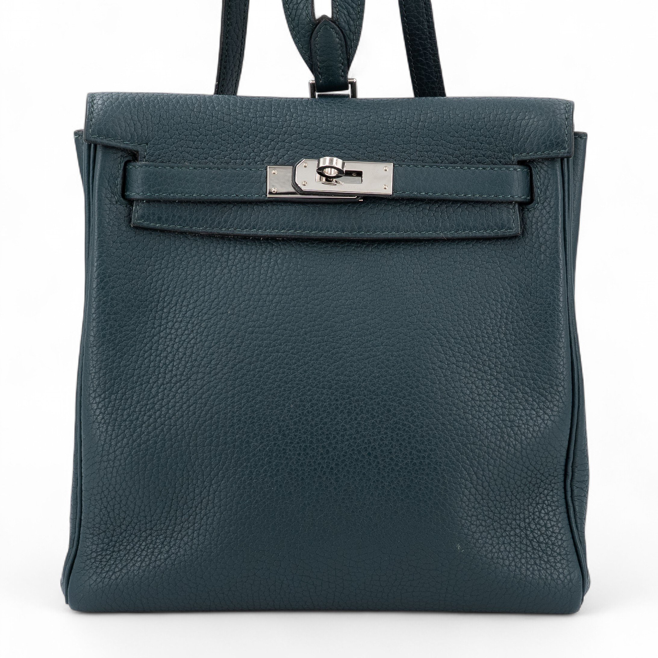Hermes Very Good ( Rank A) HERMÈS Kelly Ado PM Vert Cypress (6O) Togo Palladium hardware C (2018)