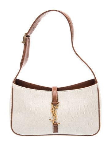 Leather Le 5 à 7 2023
