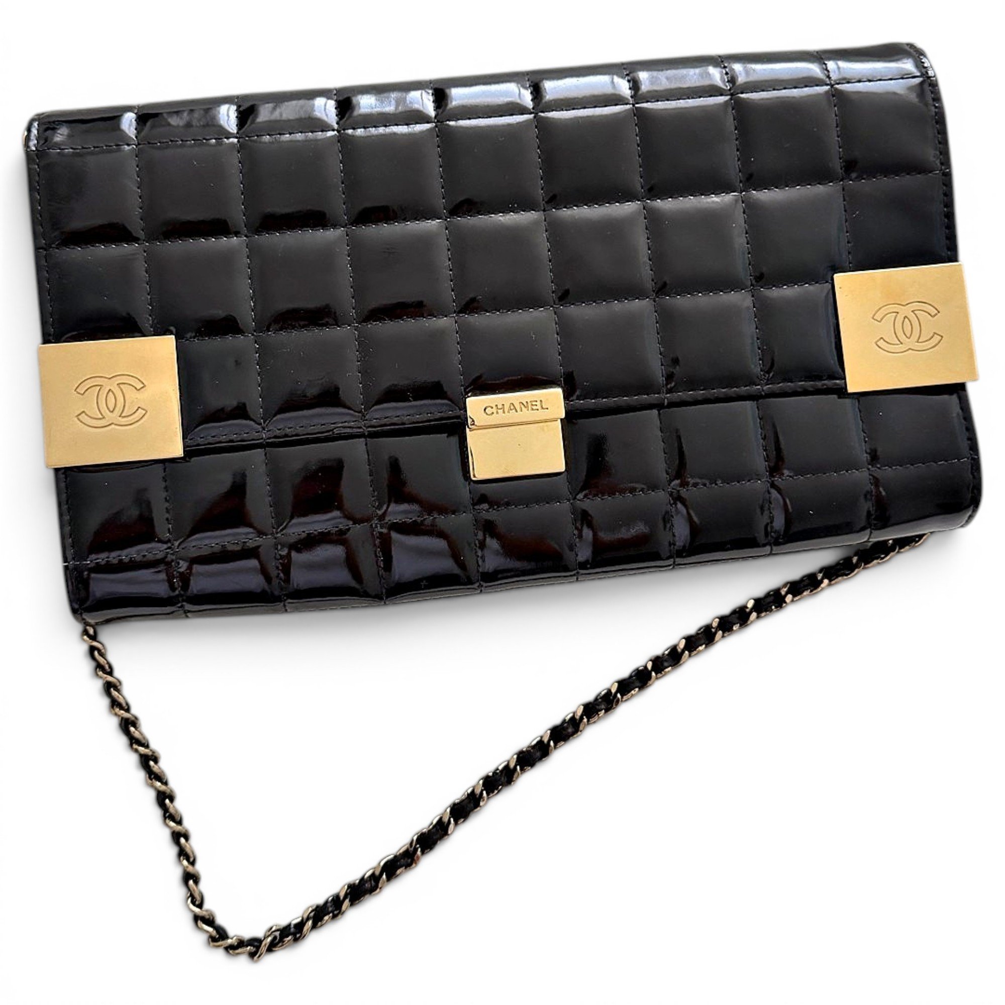 Patent leather handbag