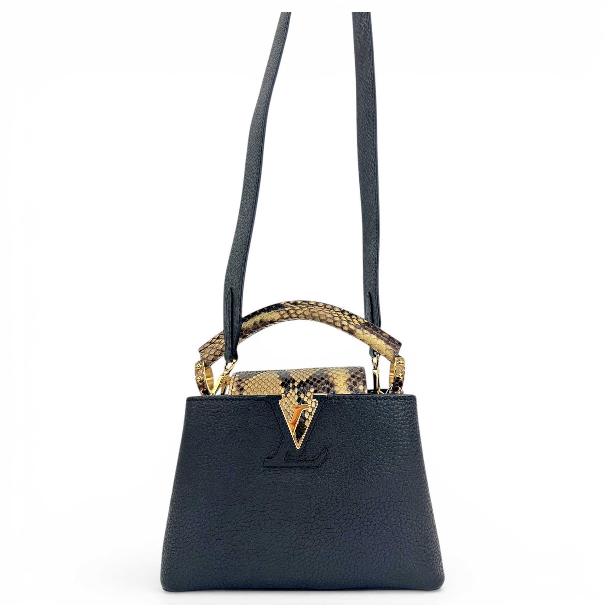 Capucines leather handbag