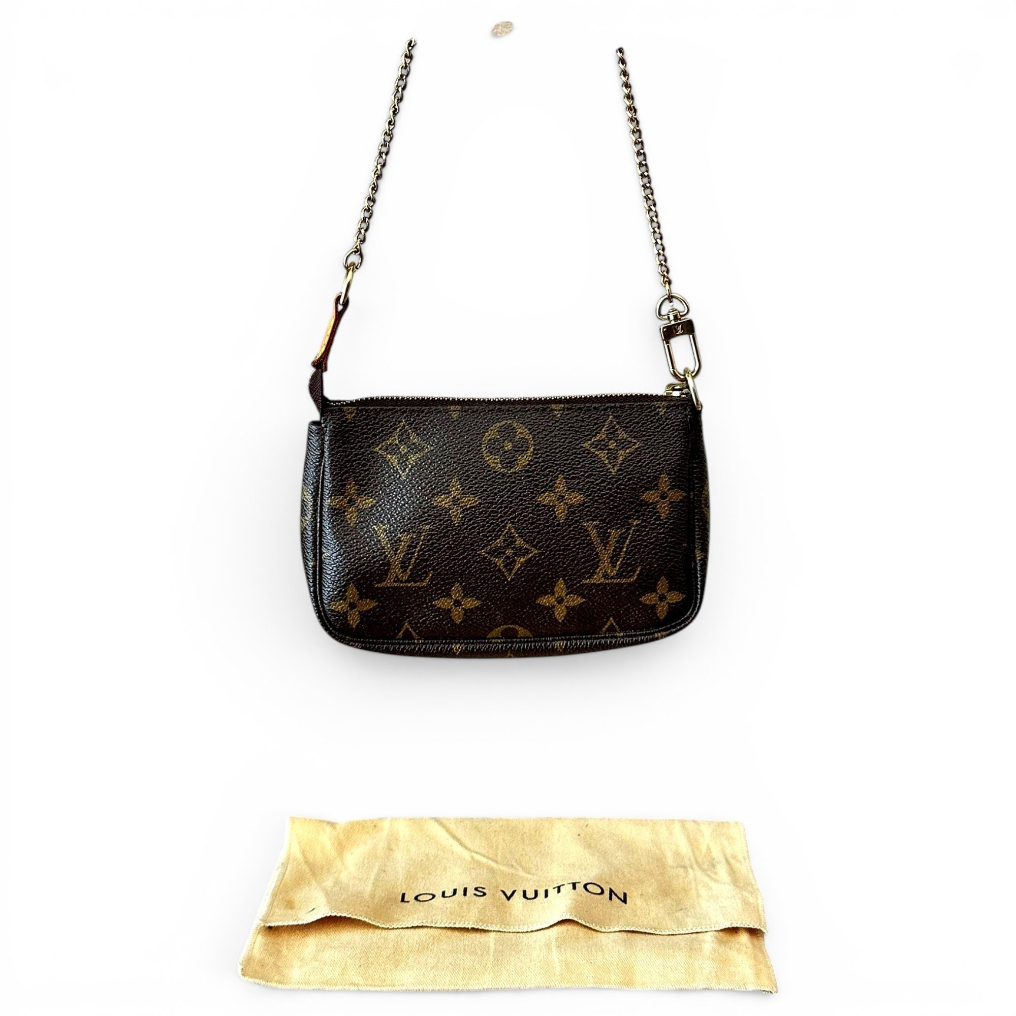 Pochette Accessoire leather handbag