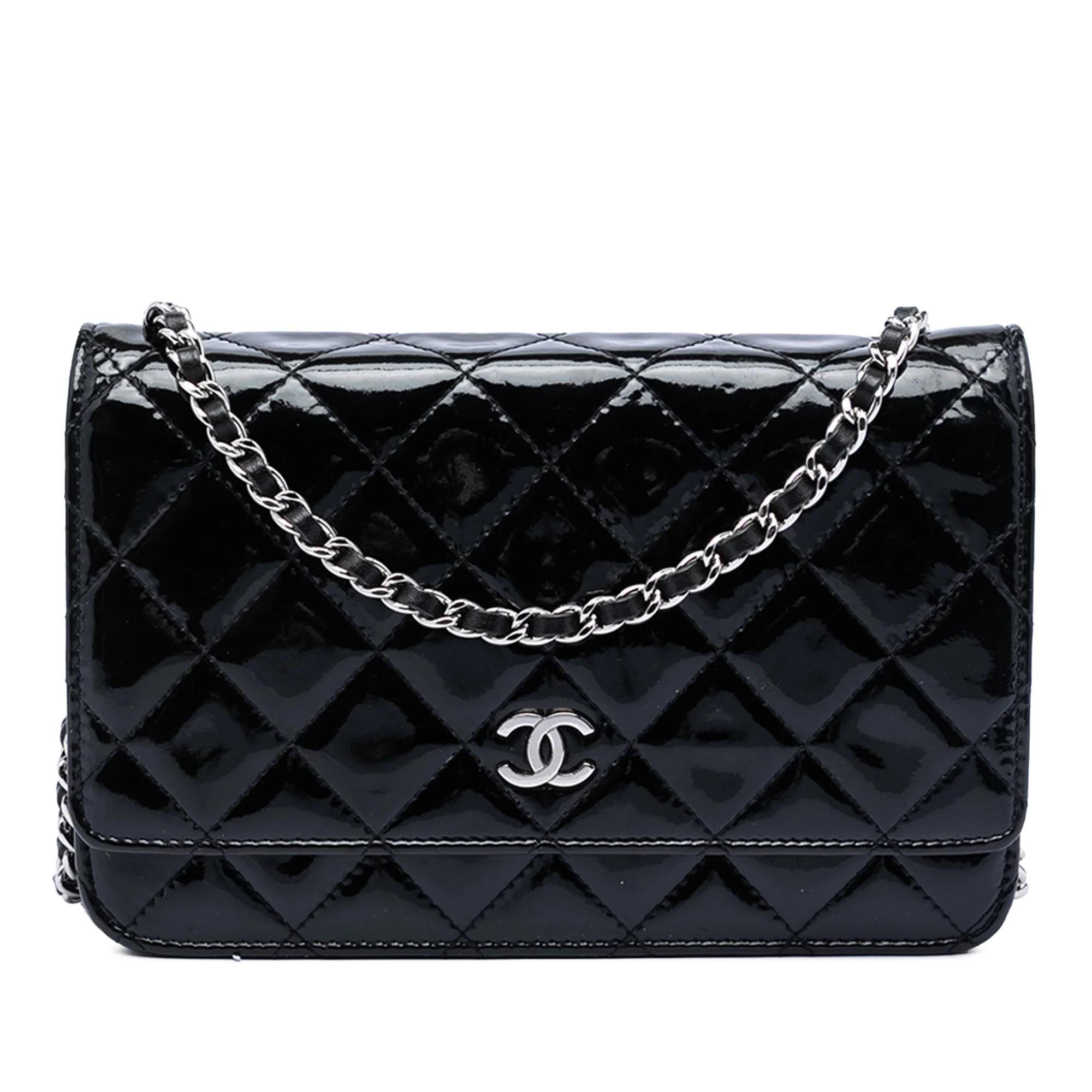 Wallet On Chain Timeless/Classique patent leather handbag