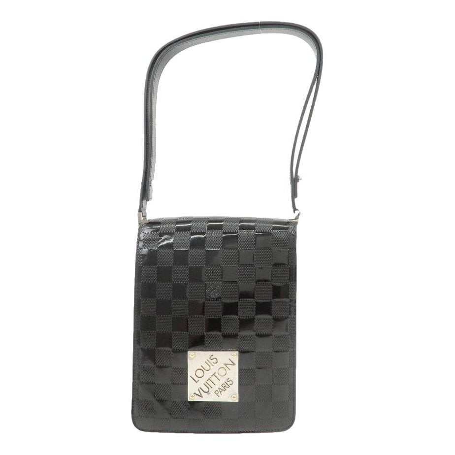 Patent leather handbag