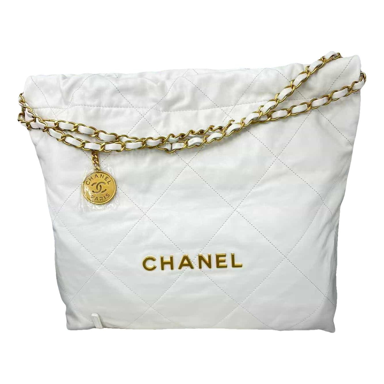Chanel 22 leather tote