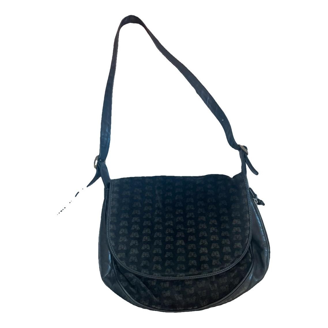 Clip velvet handbag