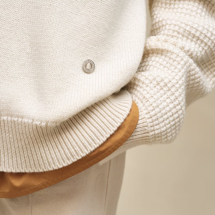Blanc Naturel Cashmere Long-sleeve Sweater