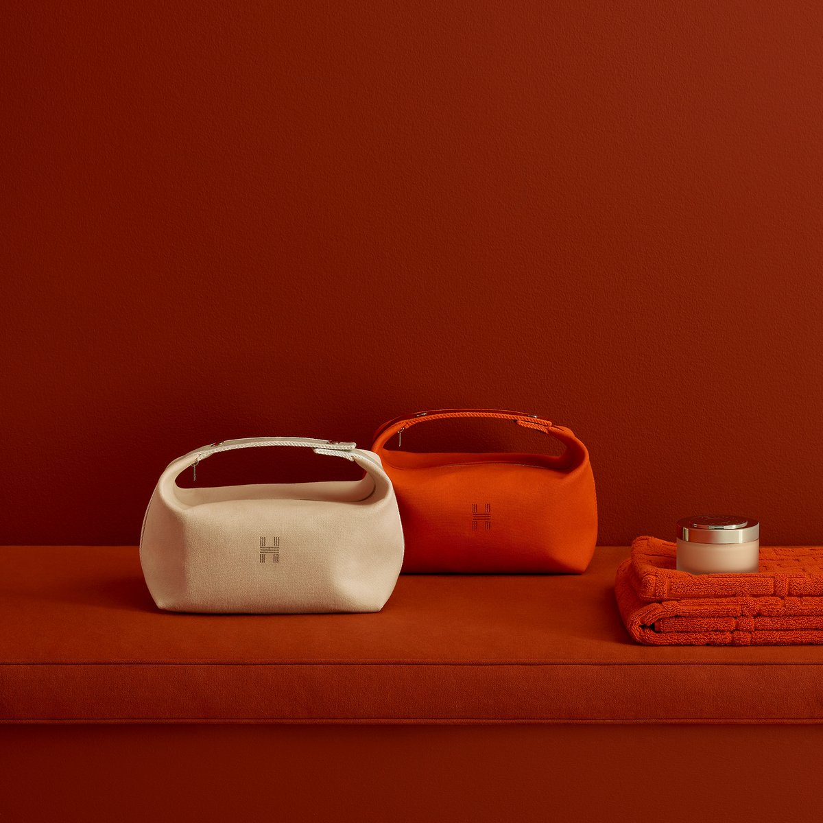 Orange Feu Bride-a-brac Case, Large Model