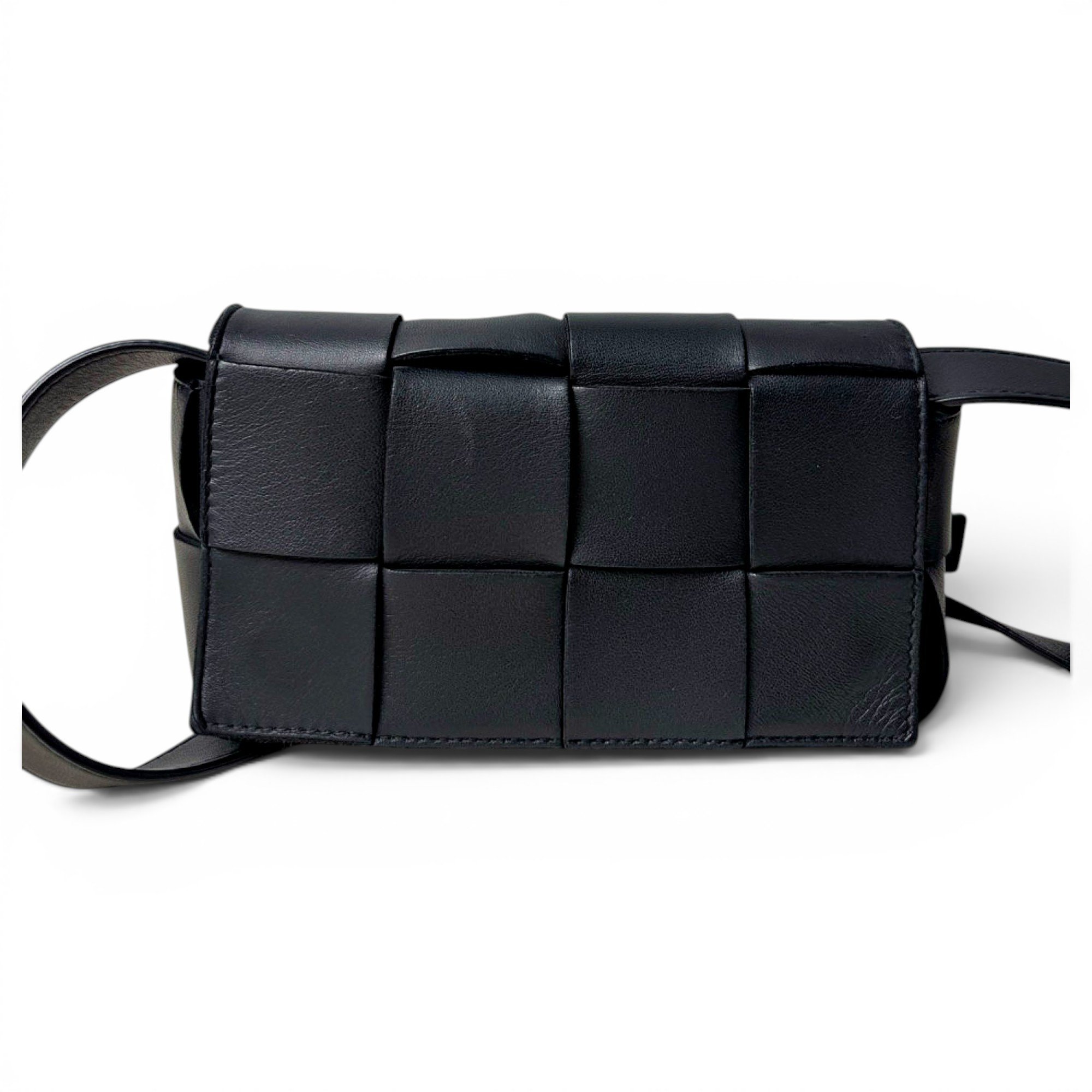 Cassette leather handbag