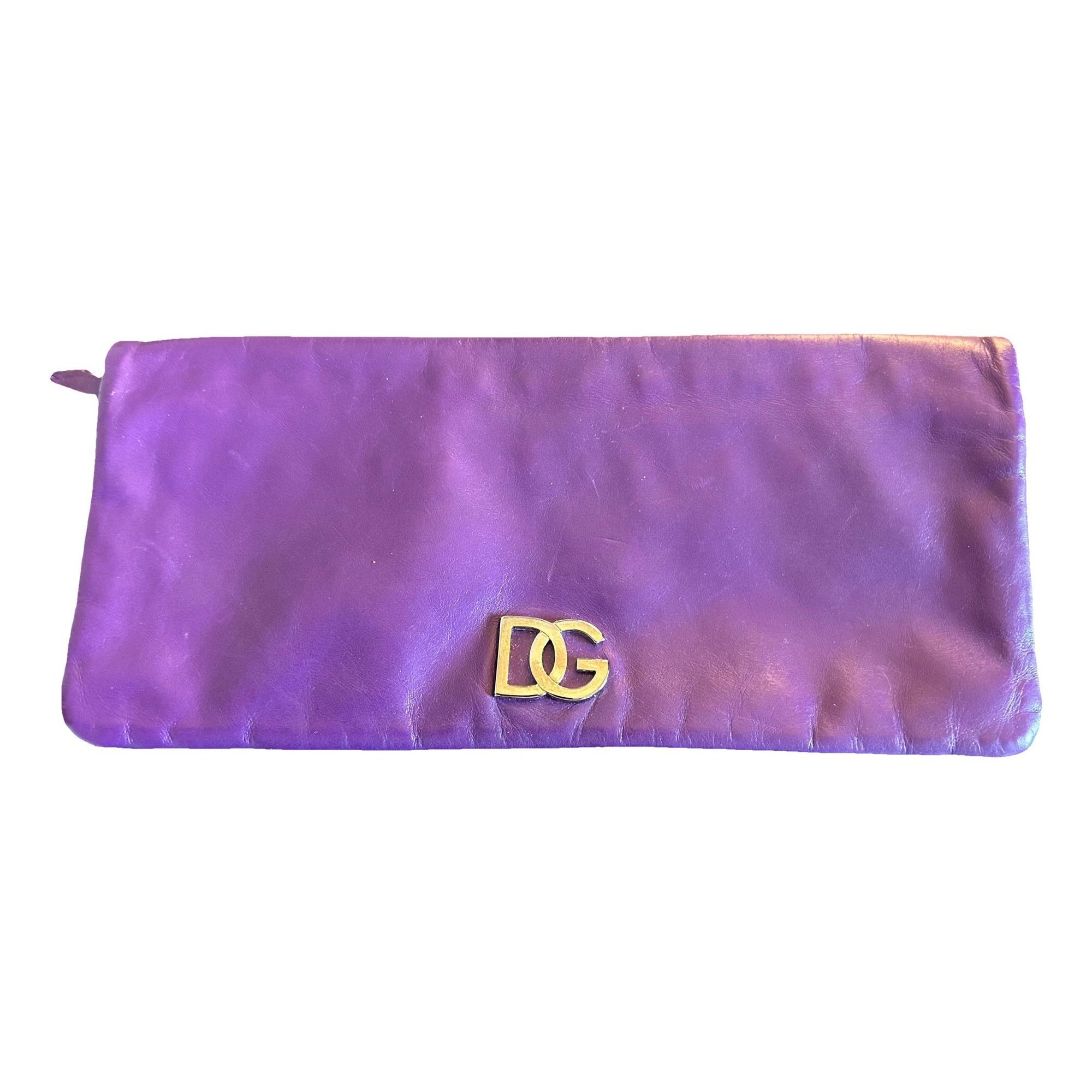 Leather clutch bag