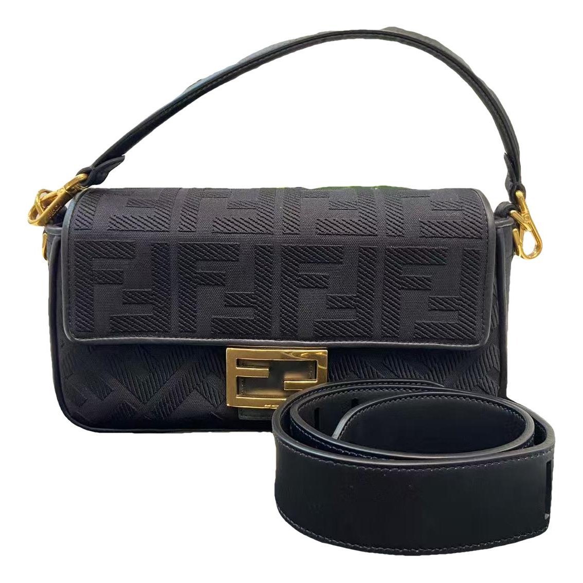 Baguette cloth handbag