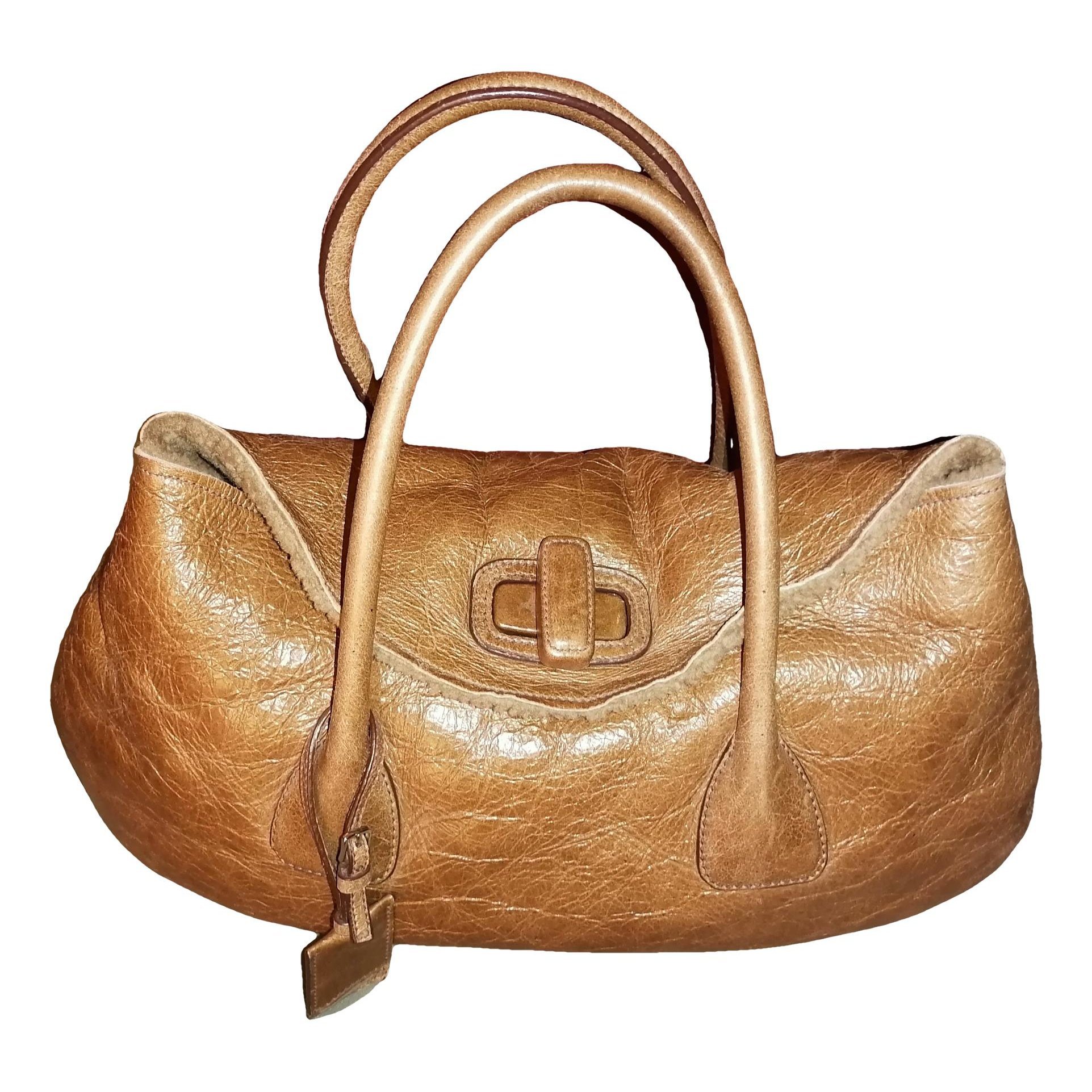 Leather handbag
