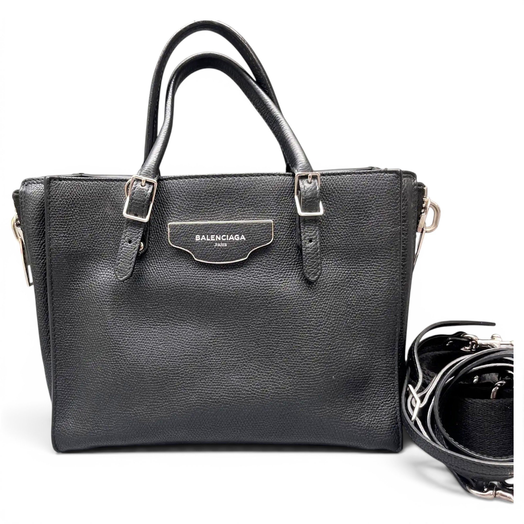 Papier leather handbag