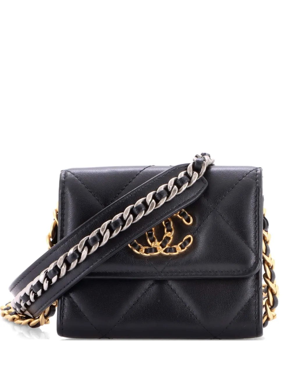 19 Card Holder on Chain Quilted Leather clutch bag
