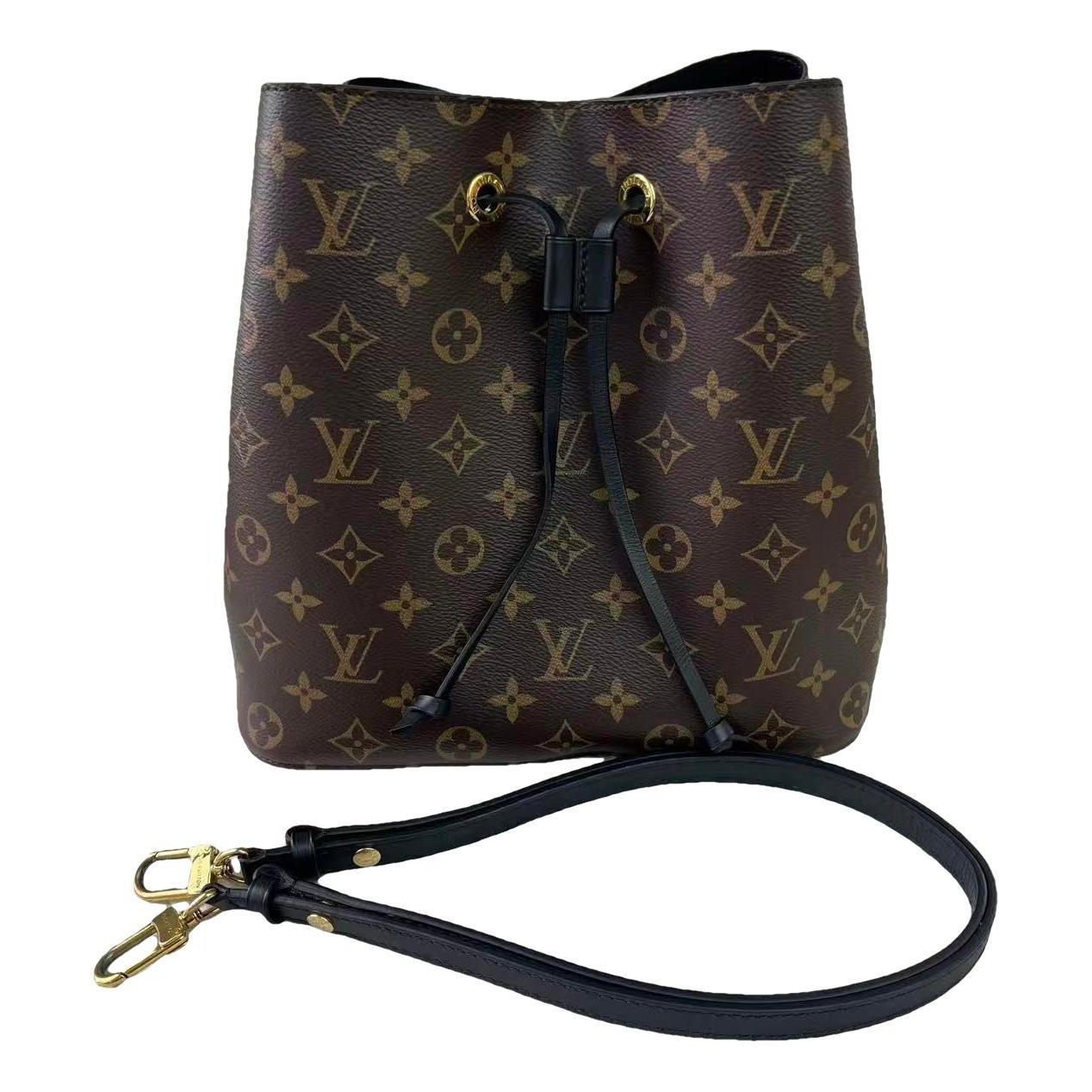 NéoNoé leather handbag