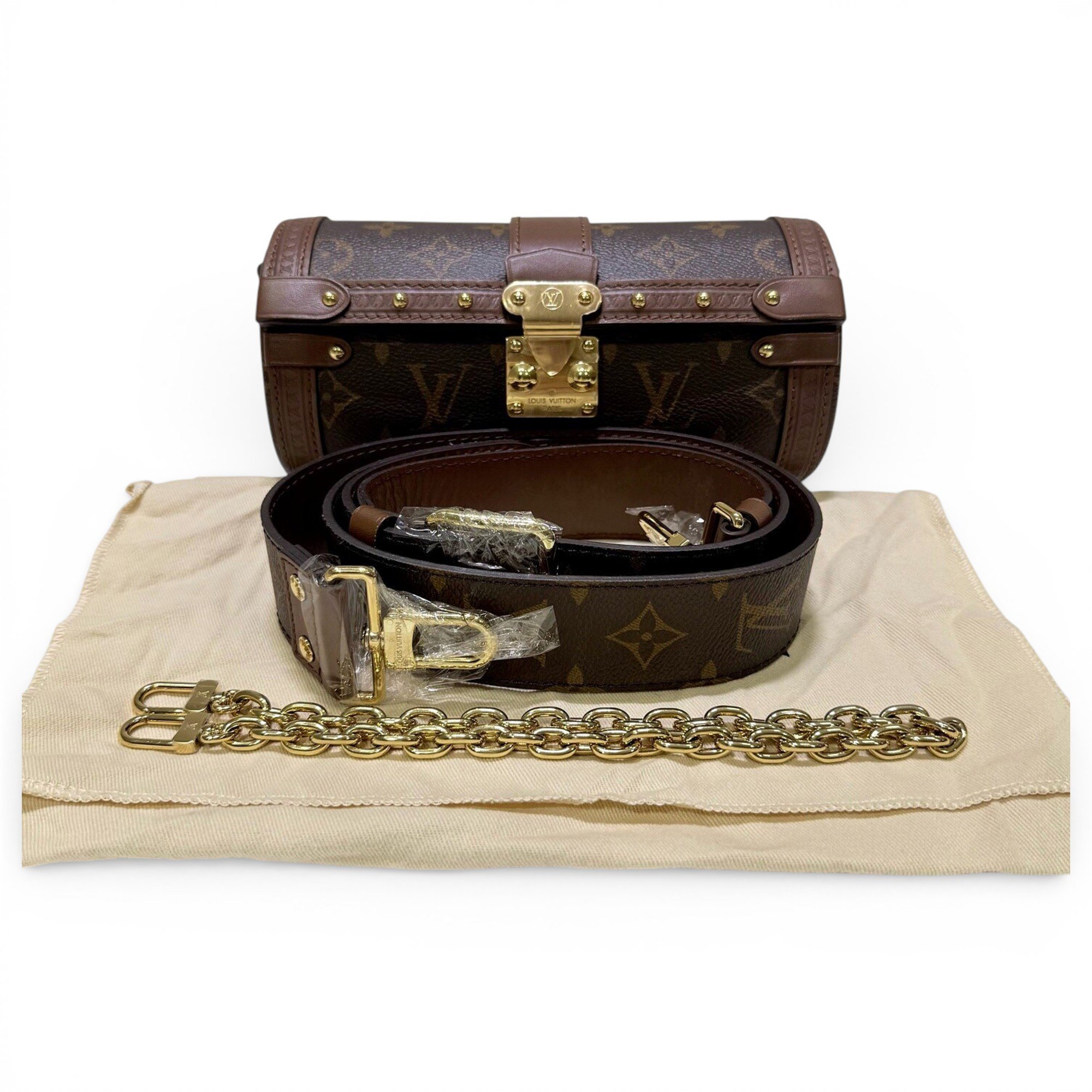 Louis Vuitton Leather handbag