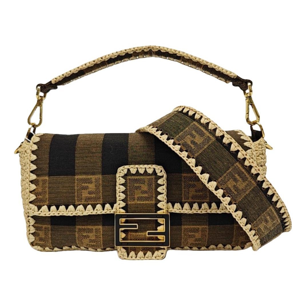 Baguette cloth handbag