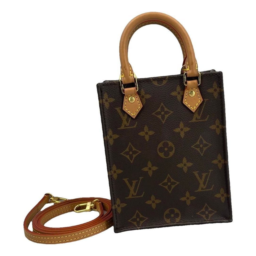 Plat leather handbag
