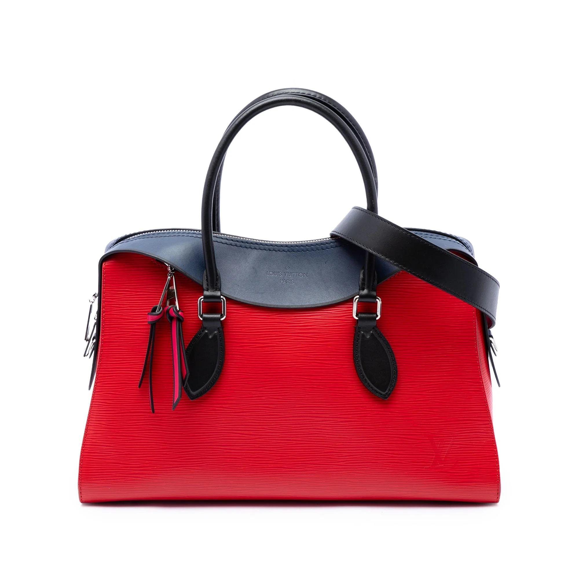 Bucket leather handbag