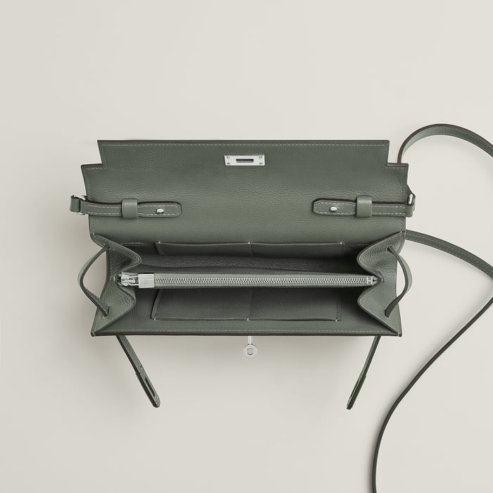 Vert Amande Kelly Classique to Go Wallet
