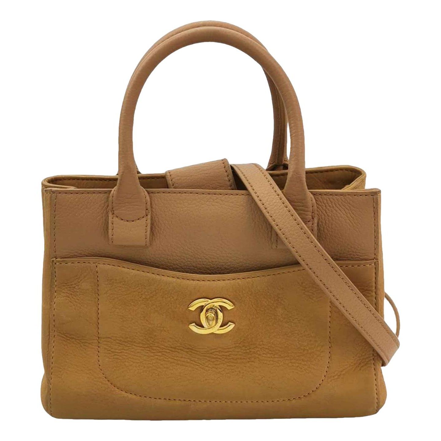 Executive leather tote