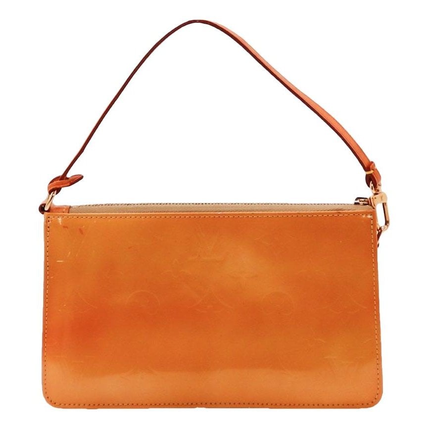 Moon pochette patent leather clutch bag