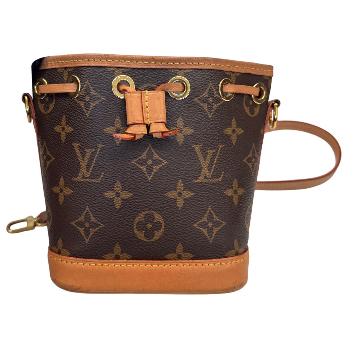 Nano Noé leather crossbody bag