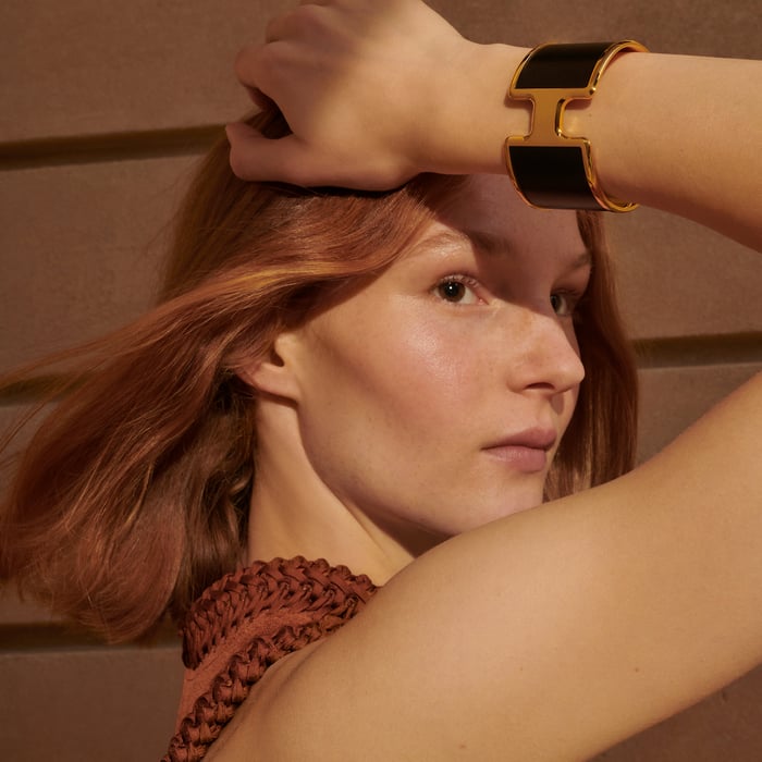 Noir Olympe Cuff Bracelet