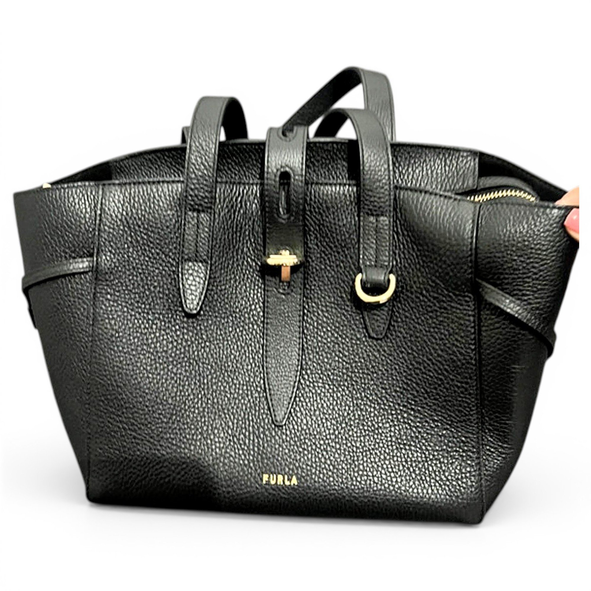 Leather handbag