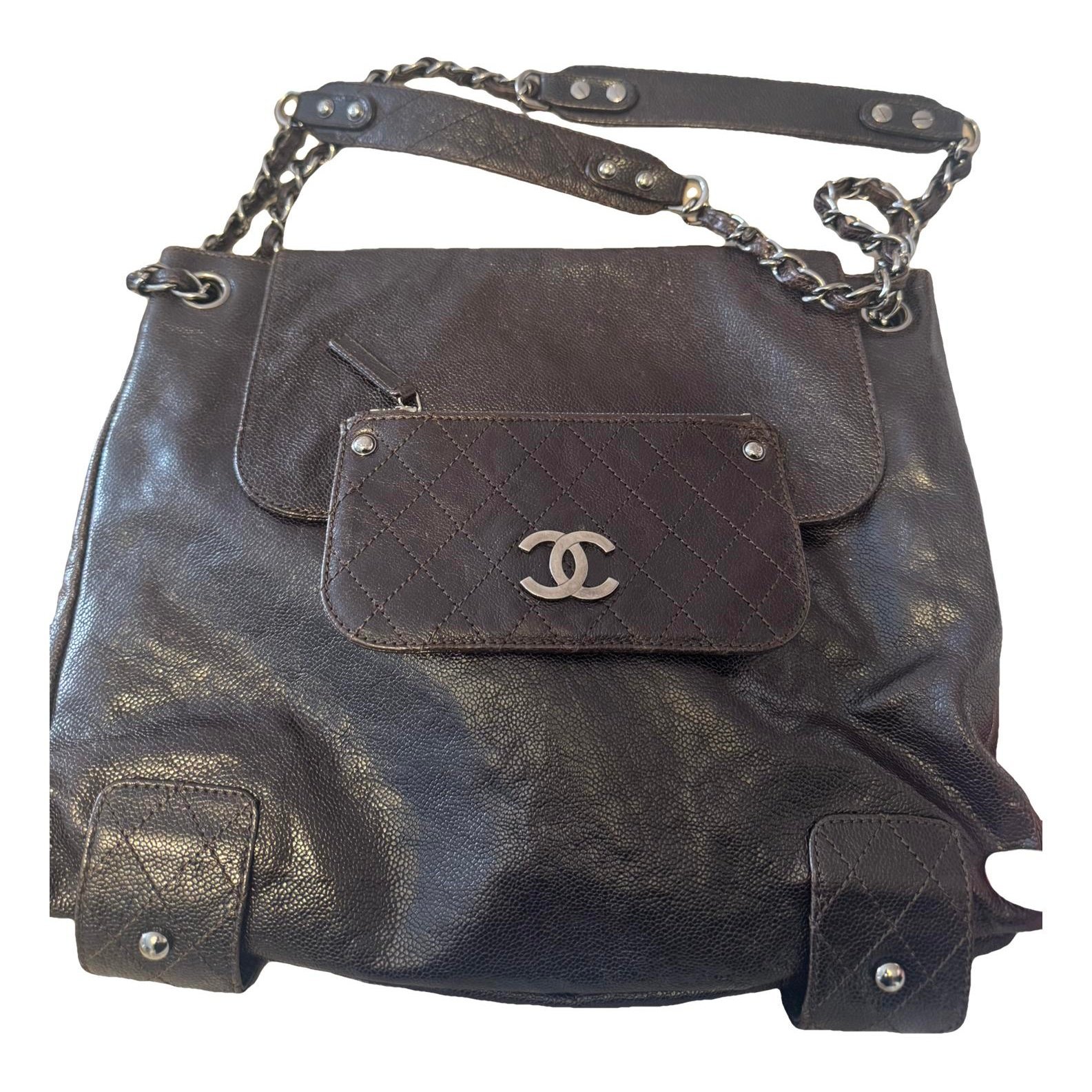 Leather tote