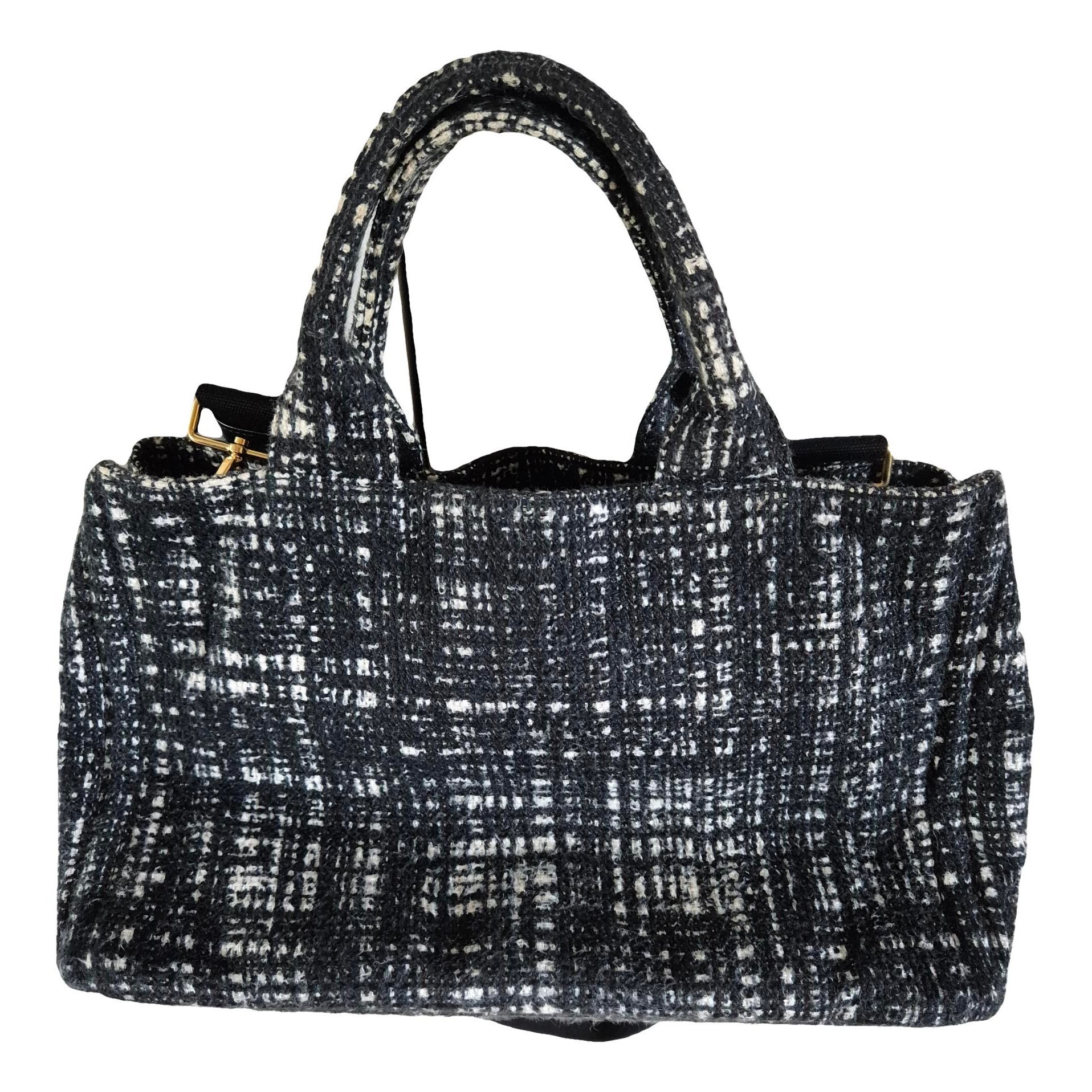 Wool handbag
