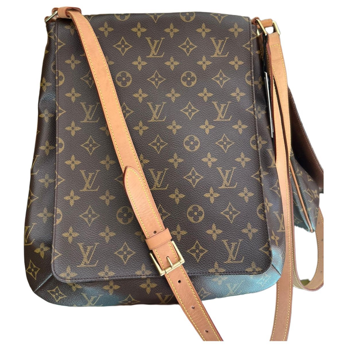 Musette leather handbag