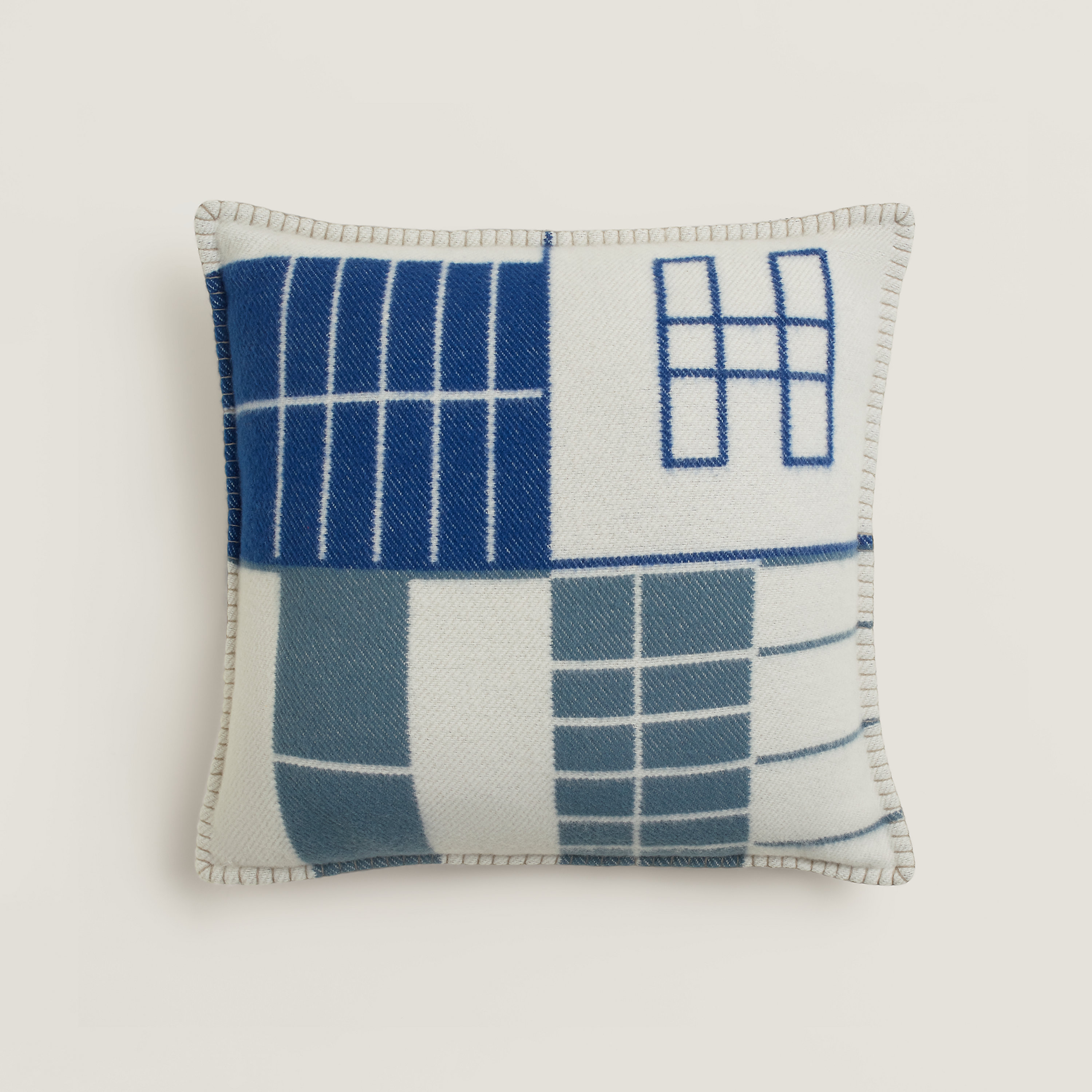 Atelier d'Artiste pillow