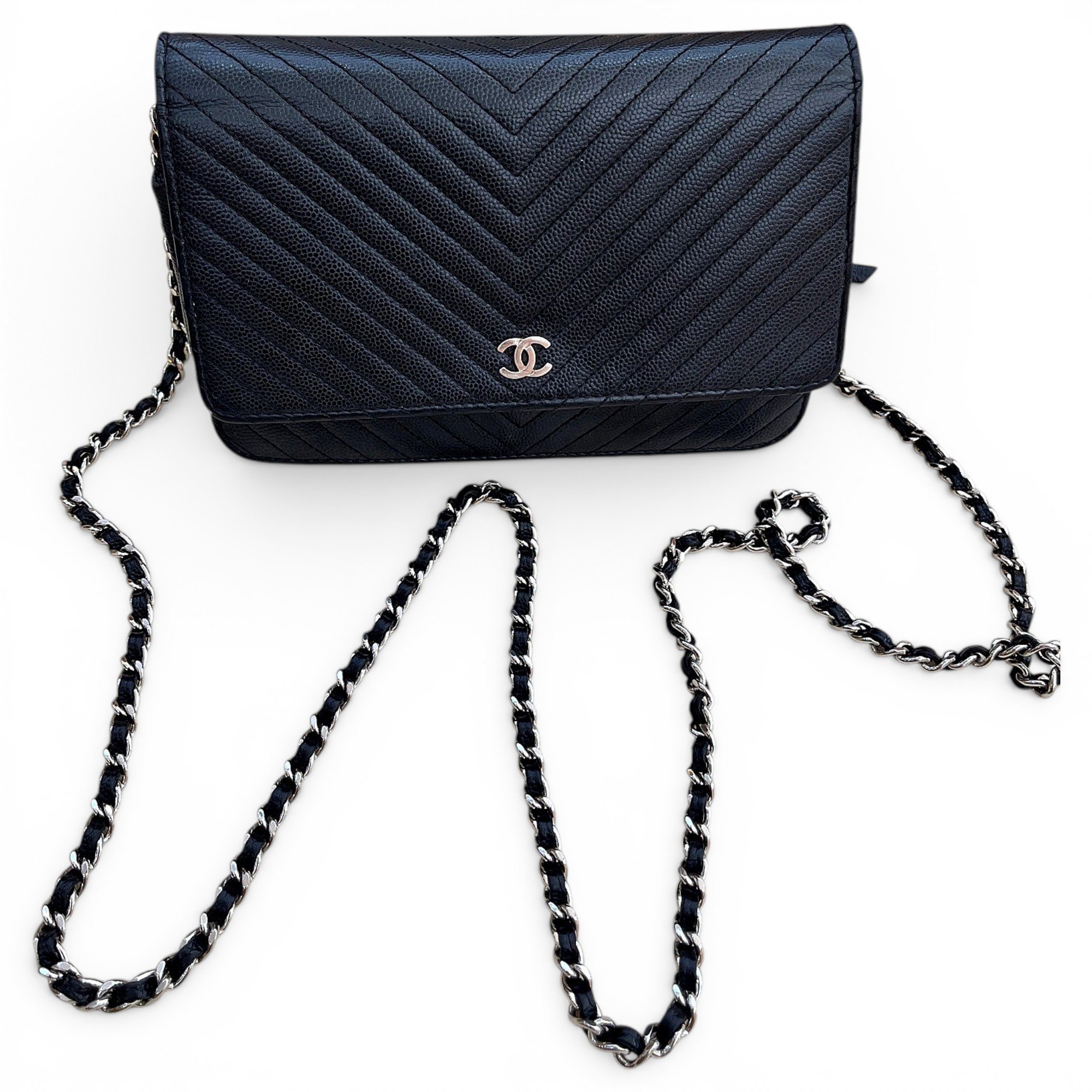 Wallet On Chain Timeless/Classique leather crossbody bag