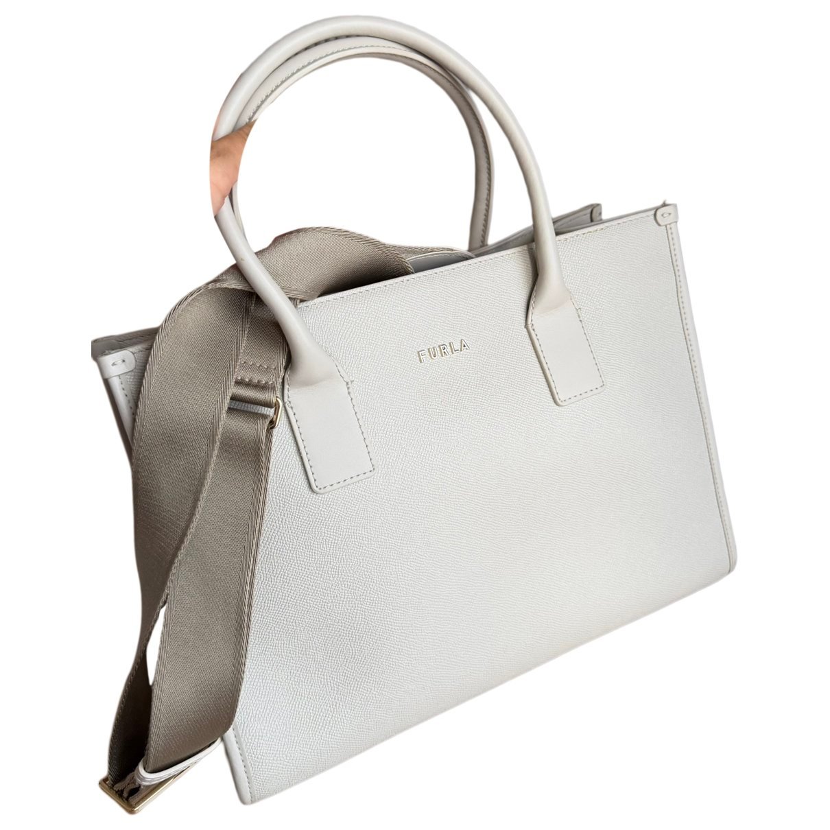 Leather tote