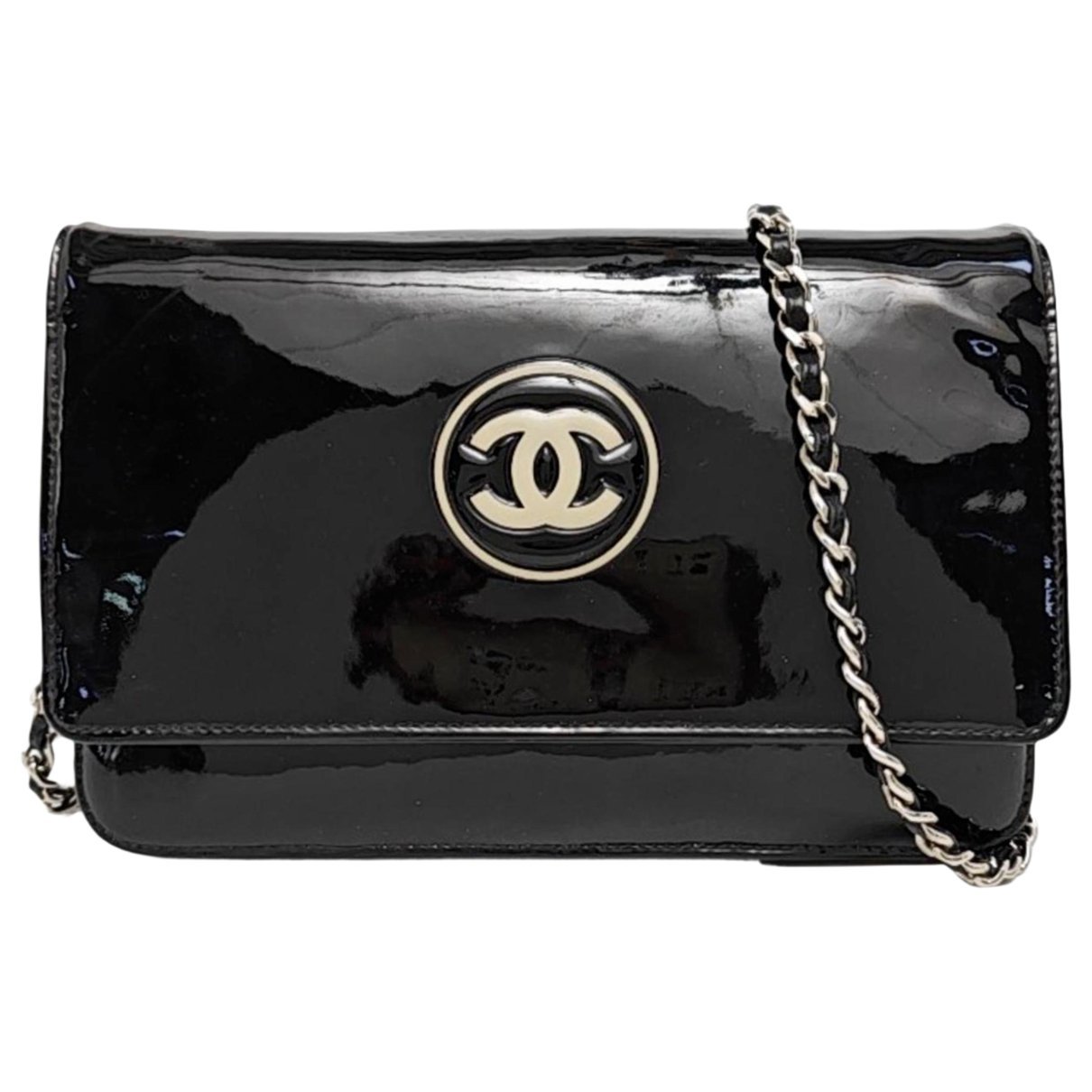 Patent leather crossbody bag