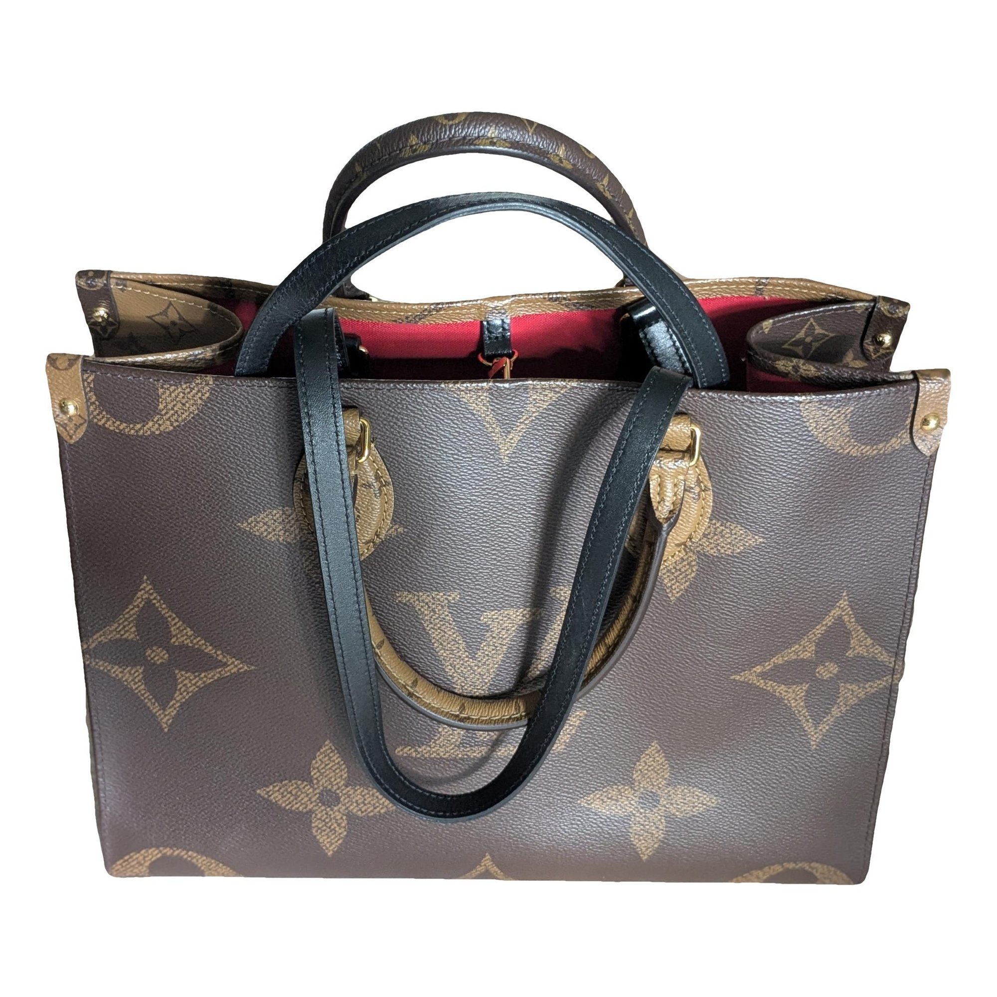 Onthego leather handbag