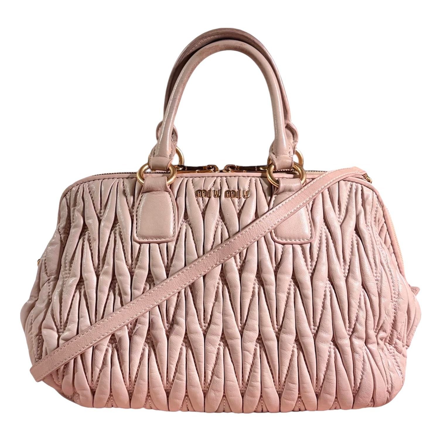 Matelassé leather handbag