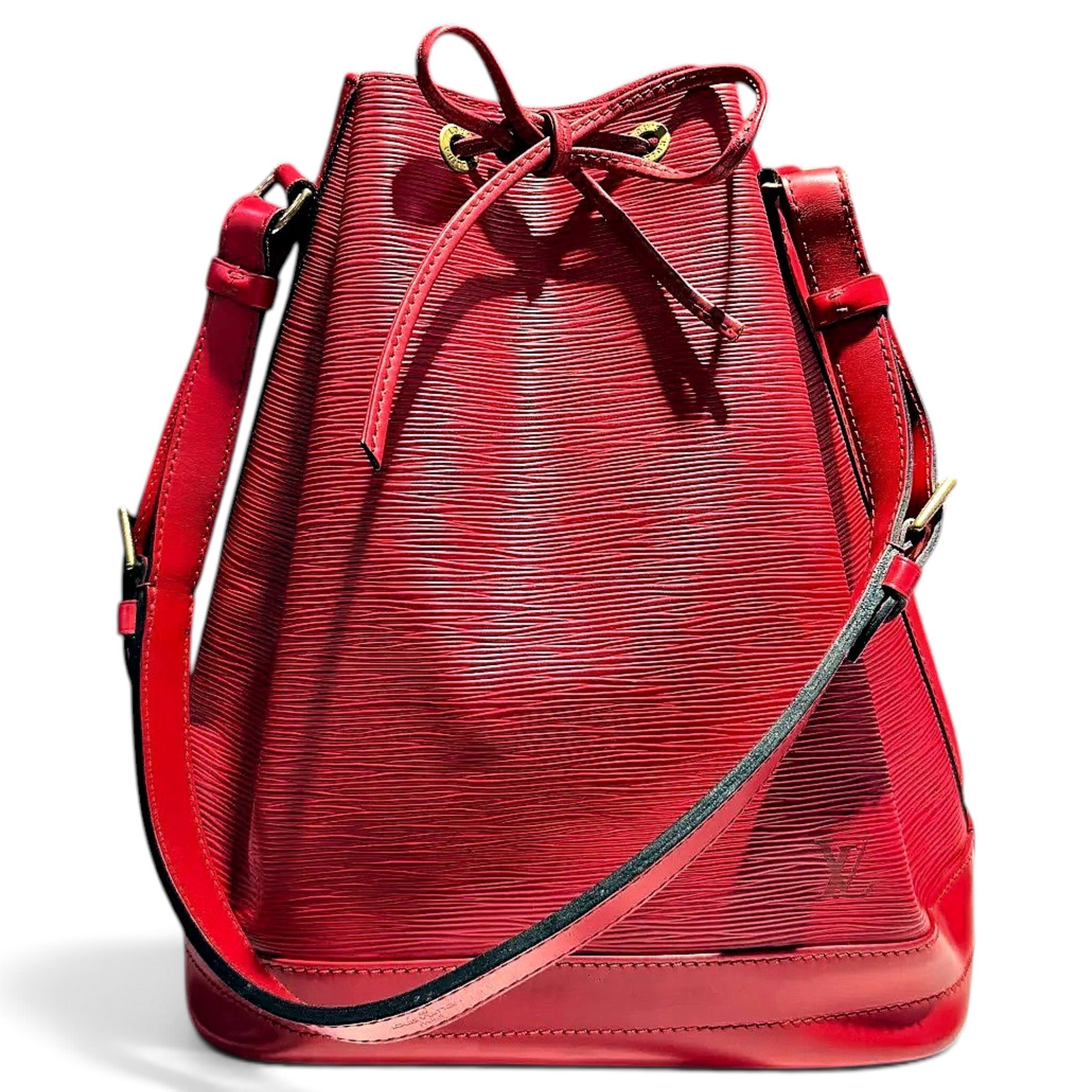 Noé leather handbag