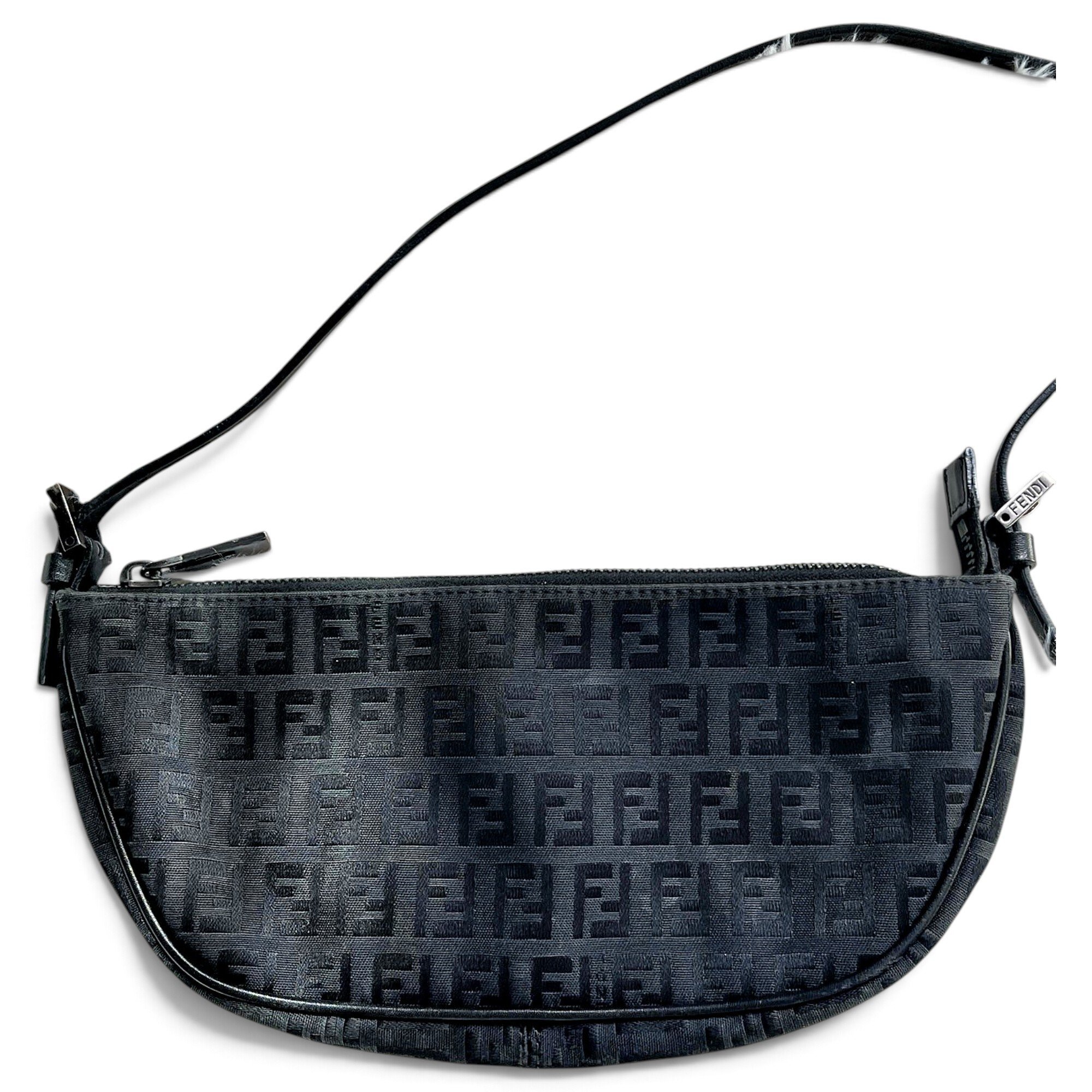 Croissant cloth handbag