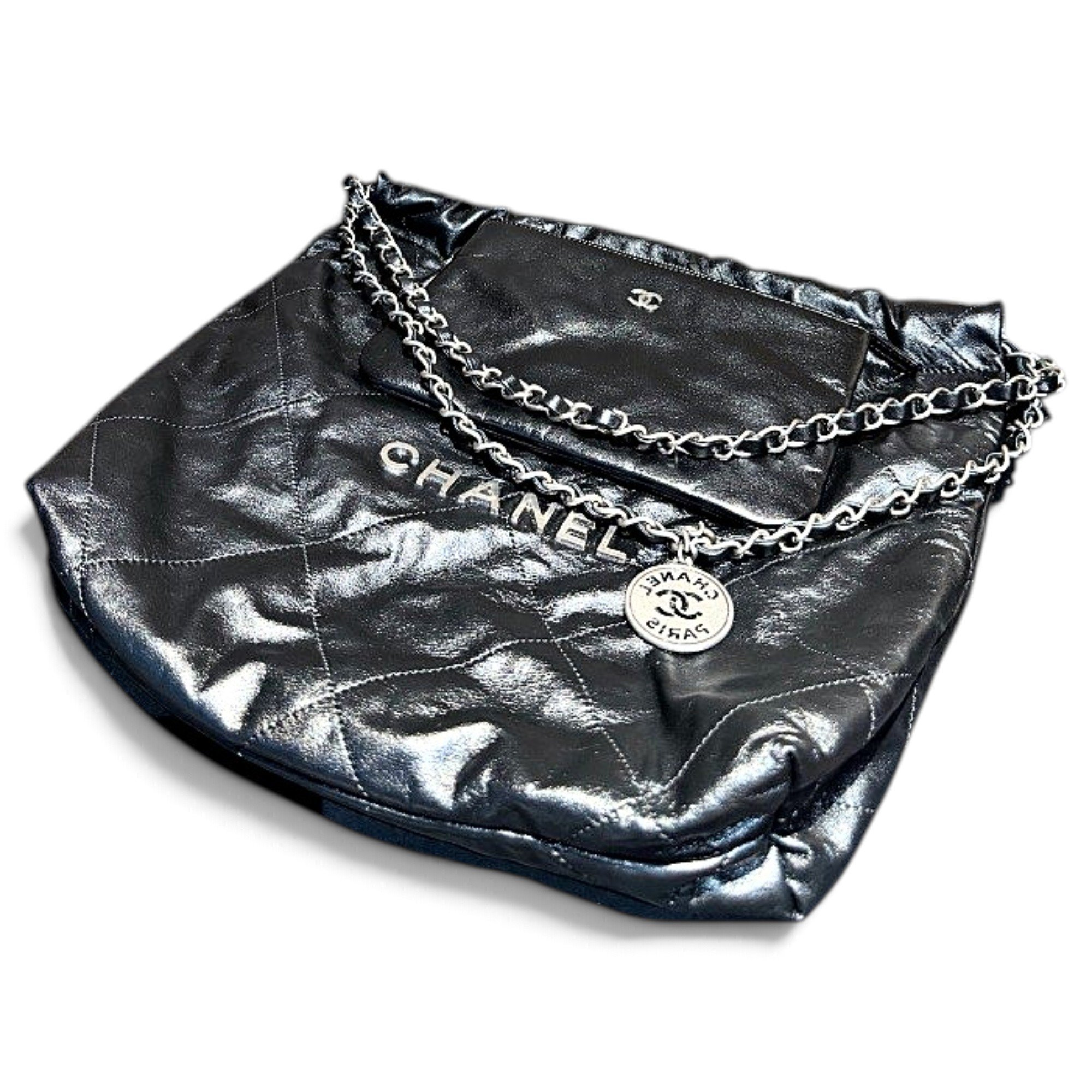 Chanel 22 leather handbag