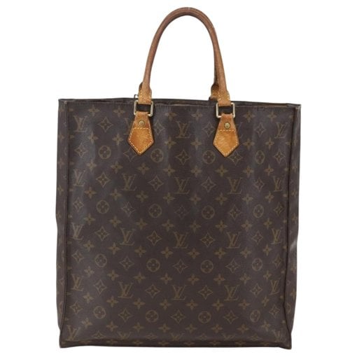 Plat leather handbag