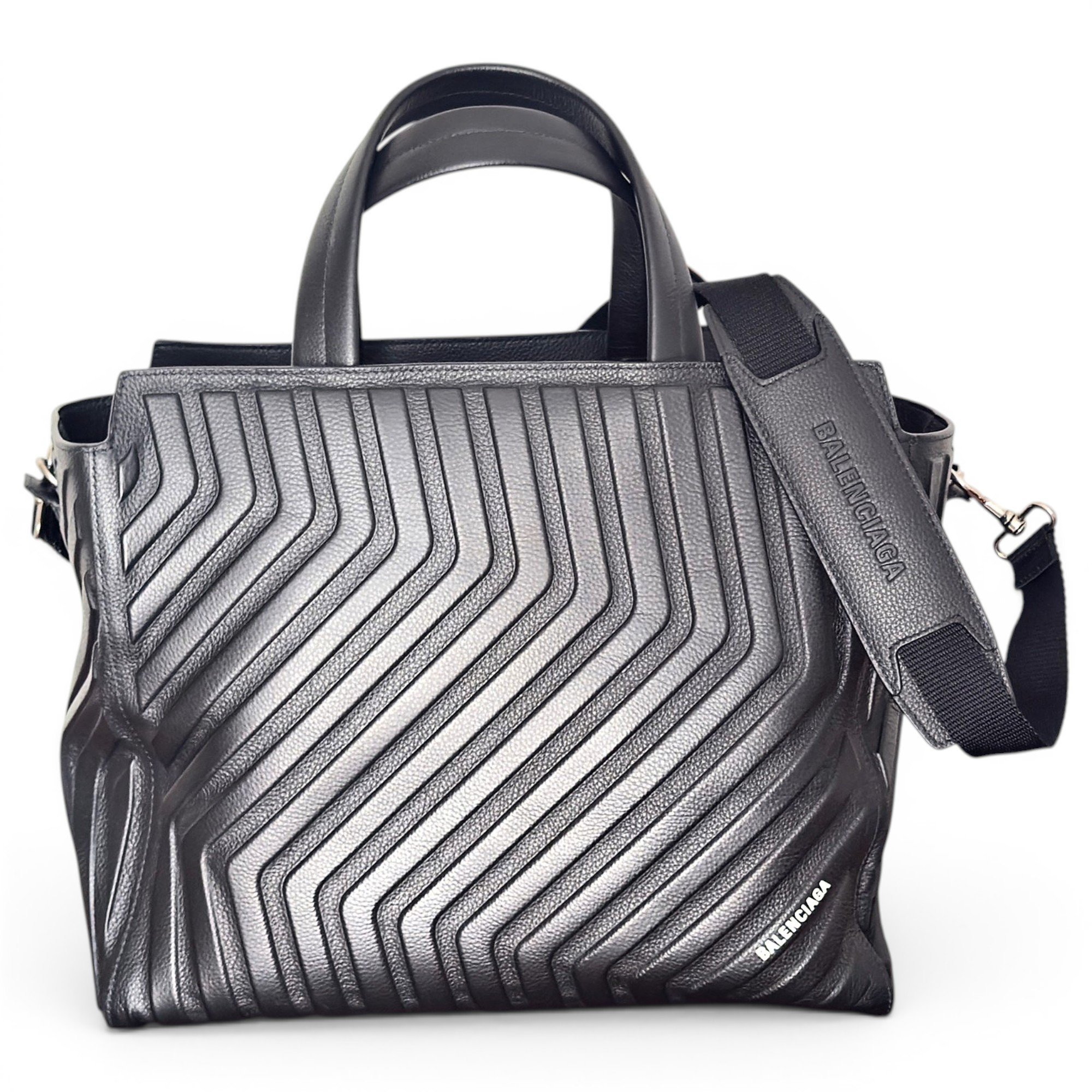 Leather tote