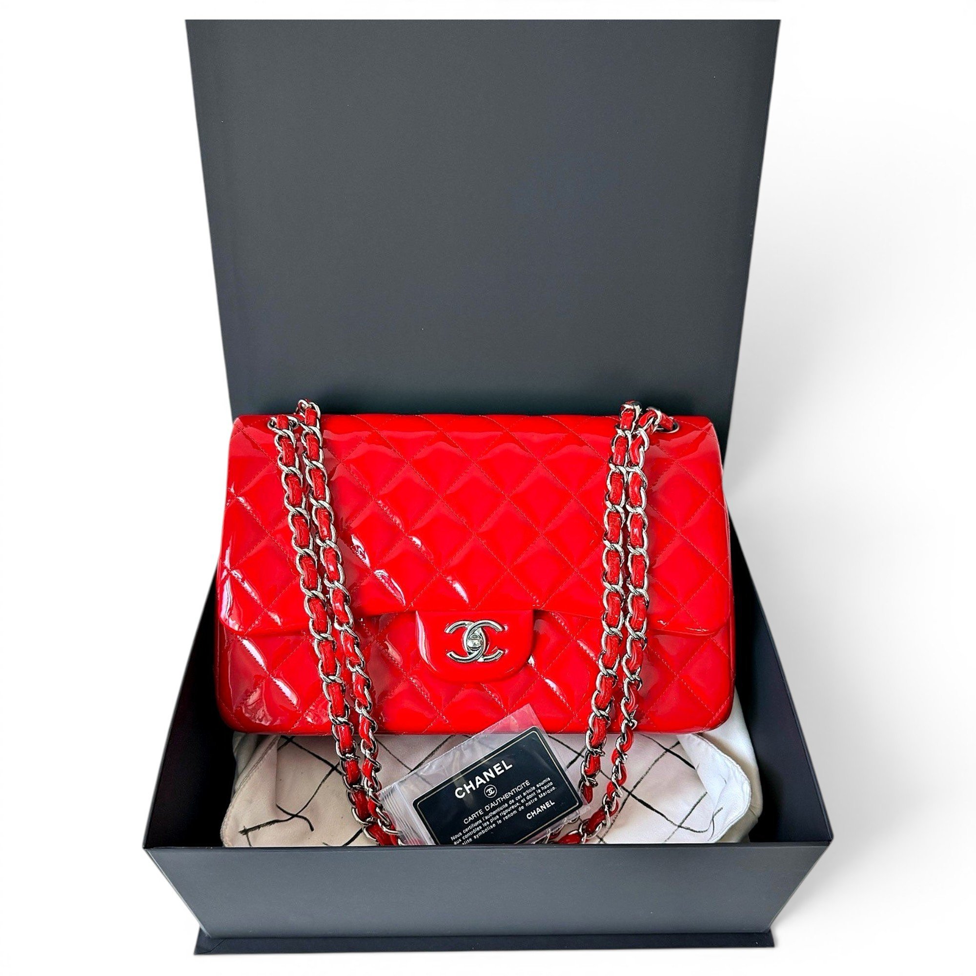 Timeless/Classique patent leather handbag