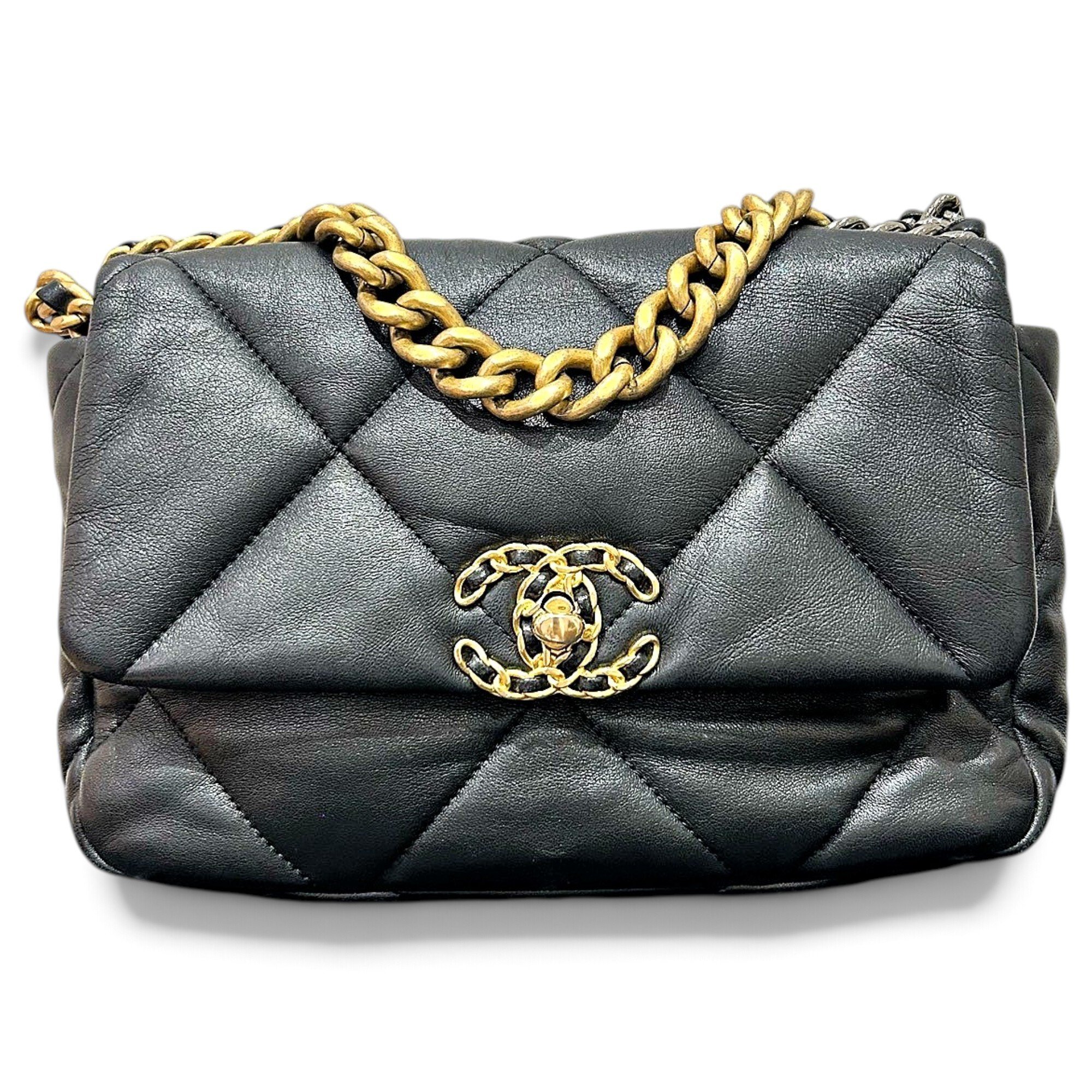 Chanel 19 leather handbag
