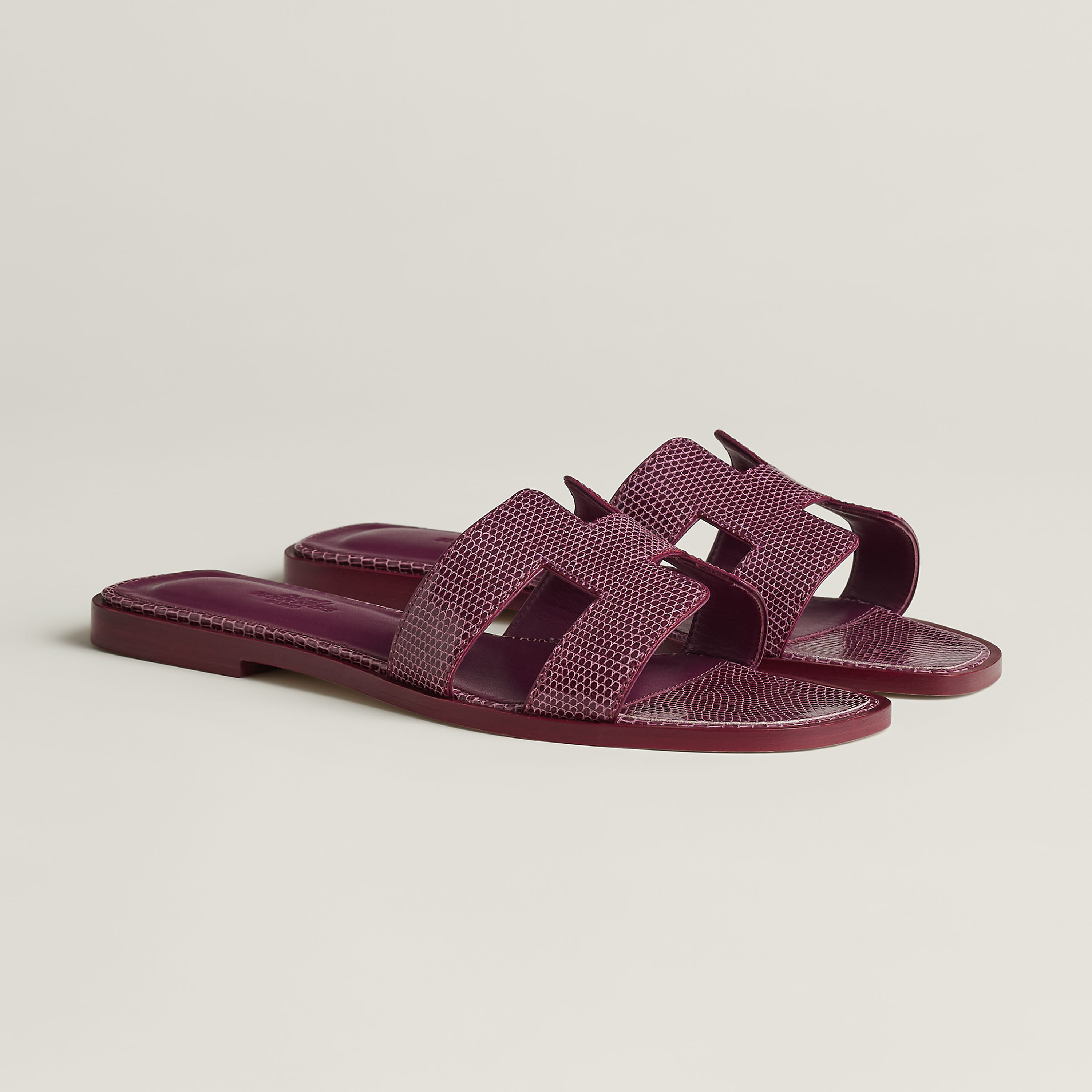 Oran sandal