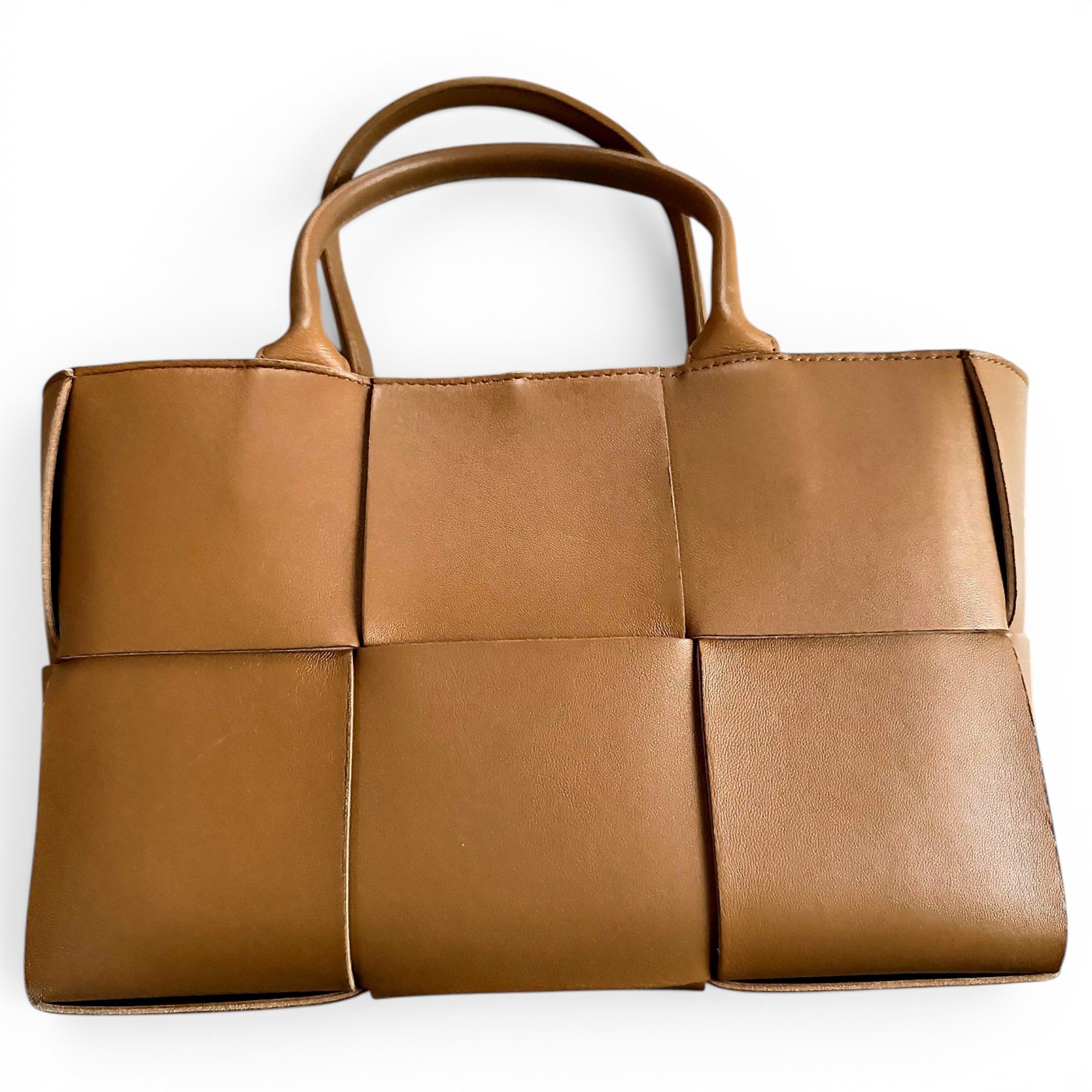 Bottega Veneta Arco leather tote