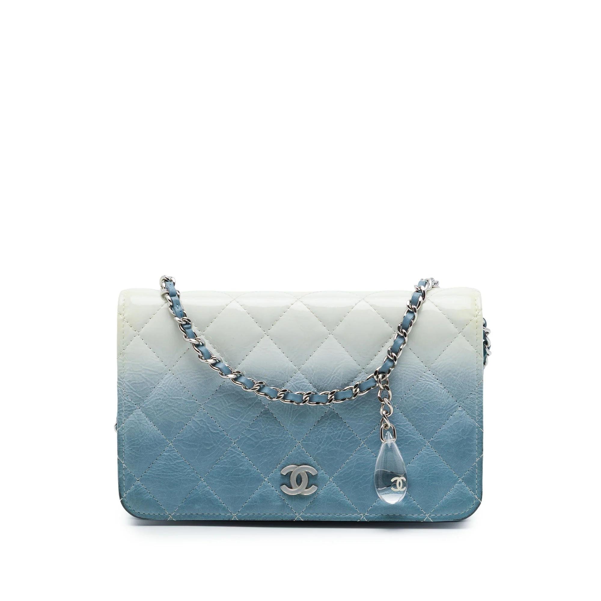 Wallet On Chain leather crossbody bag
