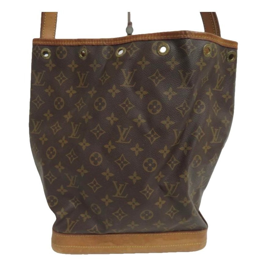Noé leather handbag