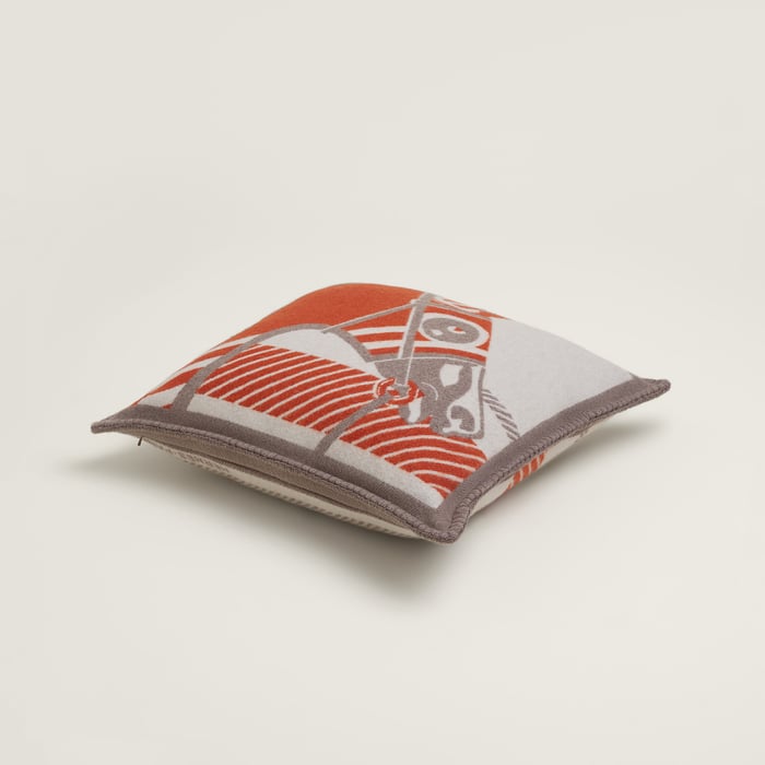 Cheval a La Couverture Pillow