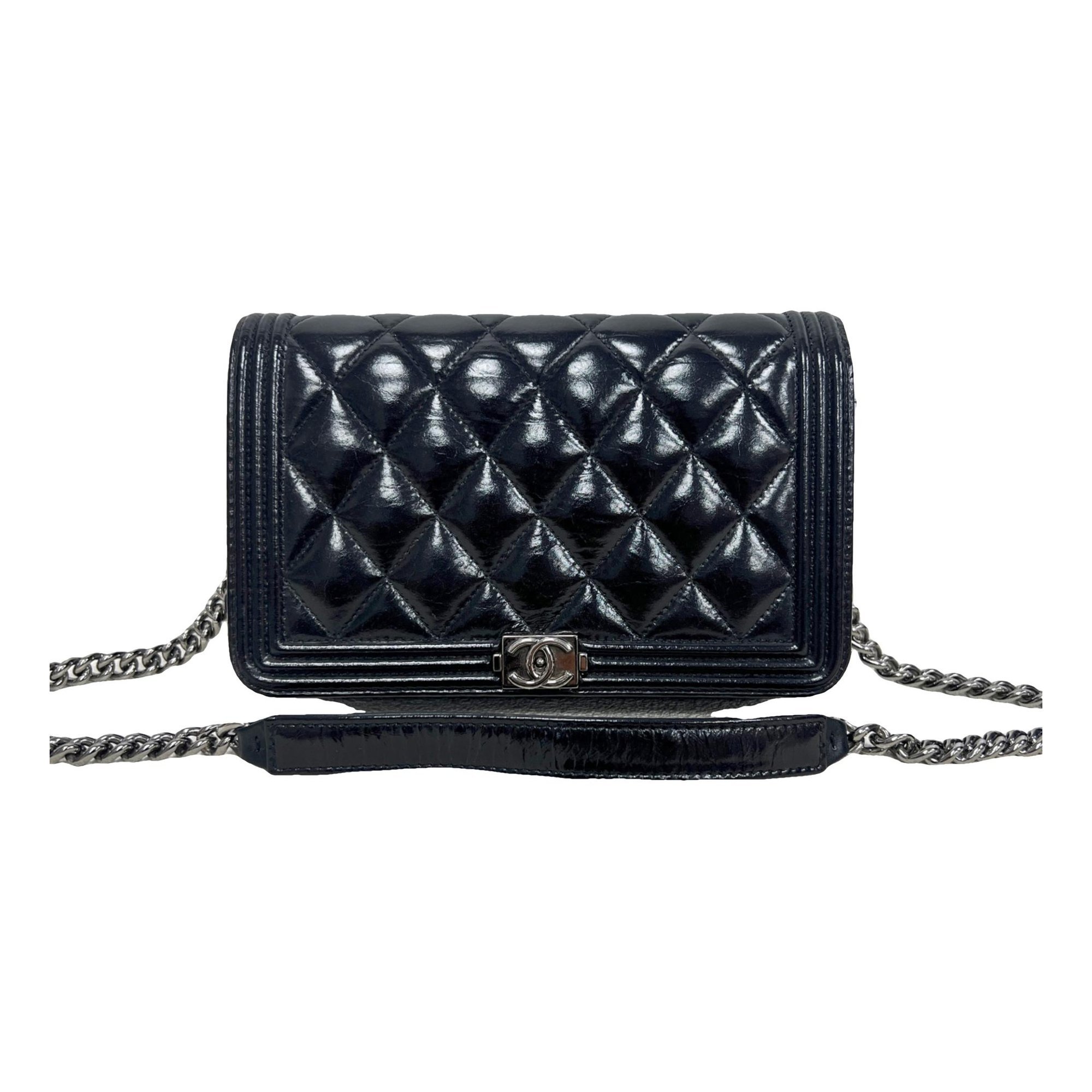 Wallet On Chain Timeless/Classique leather crossbody bag